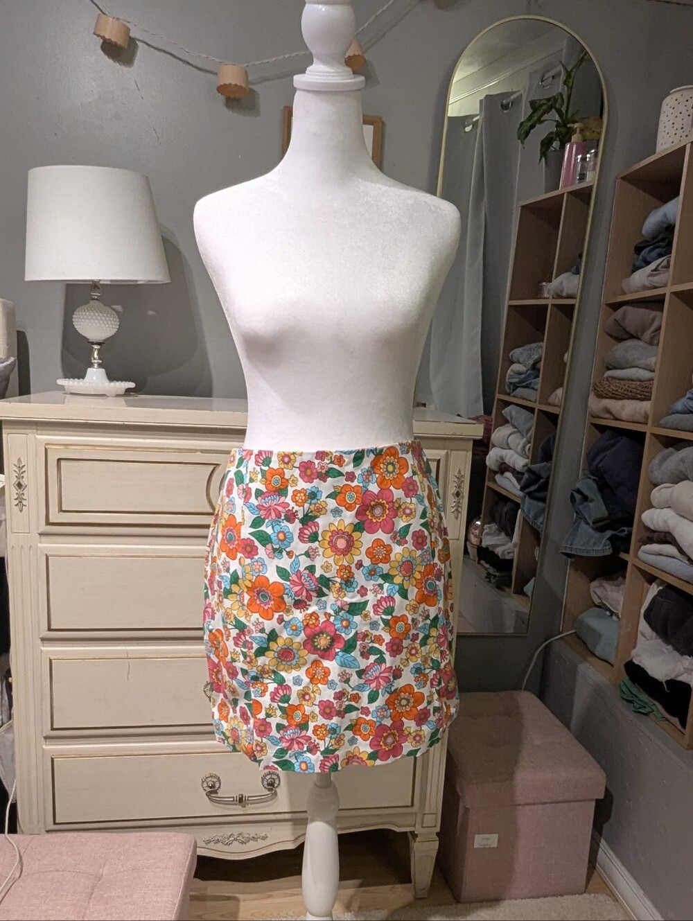 Floral love on a hanger skirt size 7